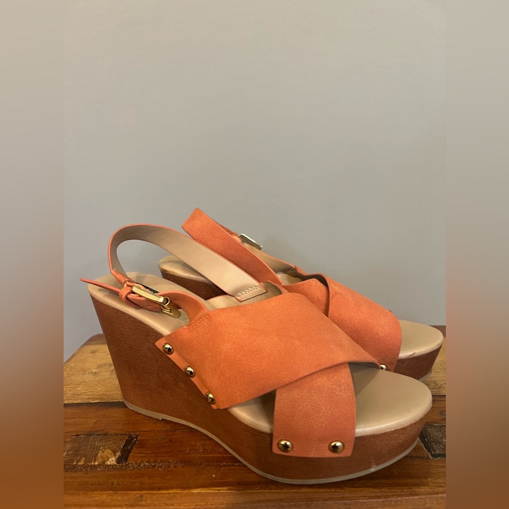 Parker & Sky Strappy Orange Buckle Slip on Sandals